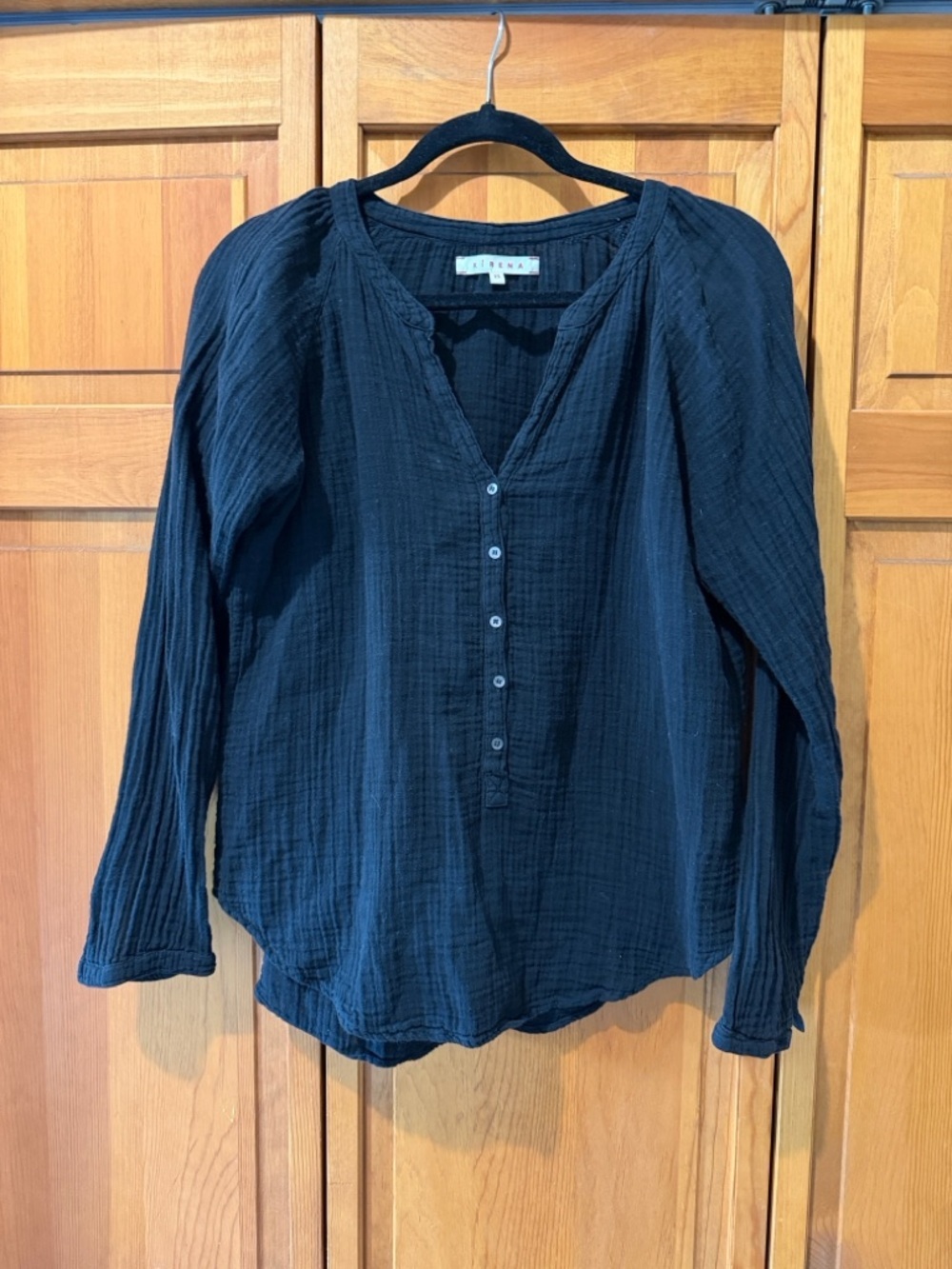 Xirena Hemingway Gauze Henley Top